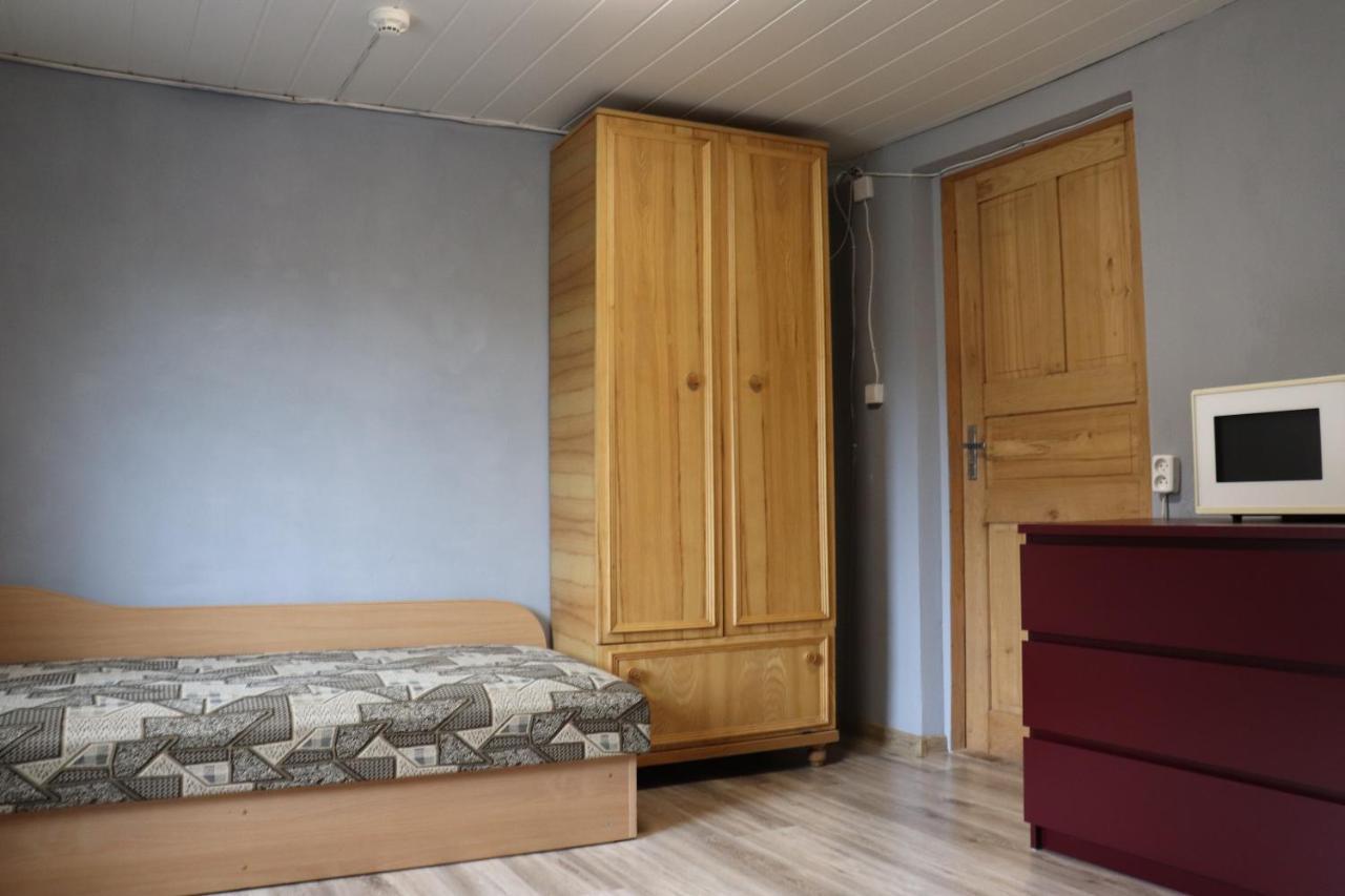 Albergue Nakvyne Apgyvendinimo Paslaugos Daivos Nakvynes Namai Biržai Exterior foto