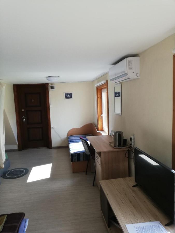 Albergue Nakvyne Apgyvendinimo Paslaugos Daivos Nakvynes Namai Biržai Exterior foto